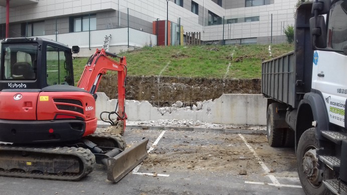 Iniciadas las obras de instalación del ascensor en la Residencia El Manso de Lastres - Concejo de Colunga