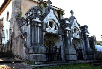 CASONAS Y PANTEONES... - Concejo de Colunga