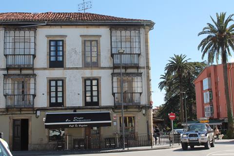 Catálogo de Recursos históricos y artísticos del Concejo de Colunga. Café de La Esquina - Recursos turísticos del concejo de Colunga