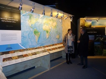 El Centro Tito Bustillo acoge hasta el 21 de junio la exposición “Un viaje planetario” - Concejo de Ribadesella