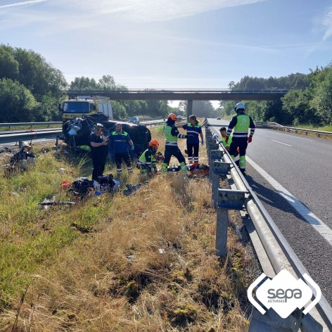 Tres mujeres heridas tras el vuelco de un turismo en la A-8 a la altura de Llanes