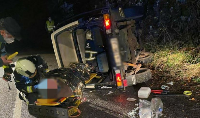 Accidente de tráfico en Sietes - Villaviciosa - Concejo de Villaviciosa