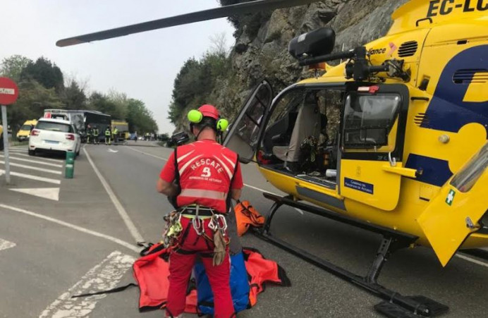 Accidente con heridos en Poo de Llanes - Sucesos