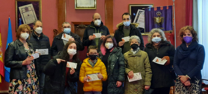 Los ganadores del sorteo de Navidad de Acosevi ya disfrutan de sus premios - Concejo de Villaviciosa