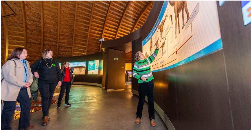 El MUJA celebra el Día de la Mujer y la Niña en la Ciencia con las Jornadas AstronoMUJA - Concejo de Colunga