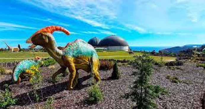 Un verano entre dinosaurios en el MUJA, con actividades para todos los públicos - Concejo de Colunga