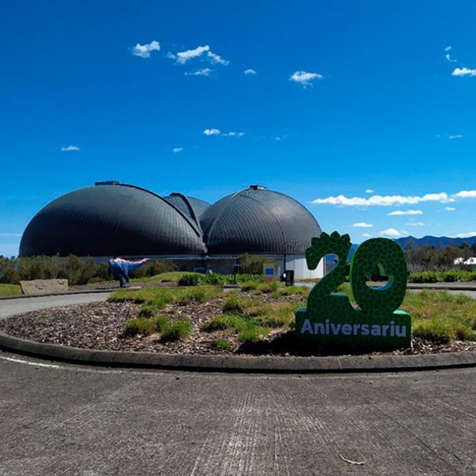 El MUJA Celebra su vigésimo Aniversario con el día de los Fósiles y los 200 años del Megalosaurio - Concejo de Colunga
