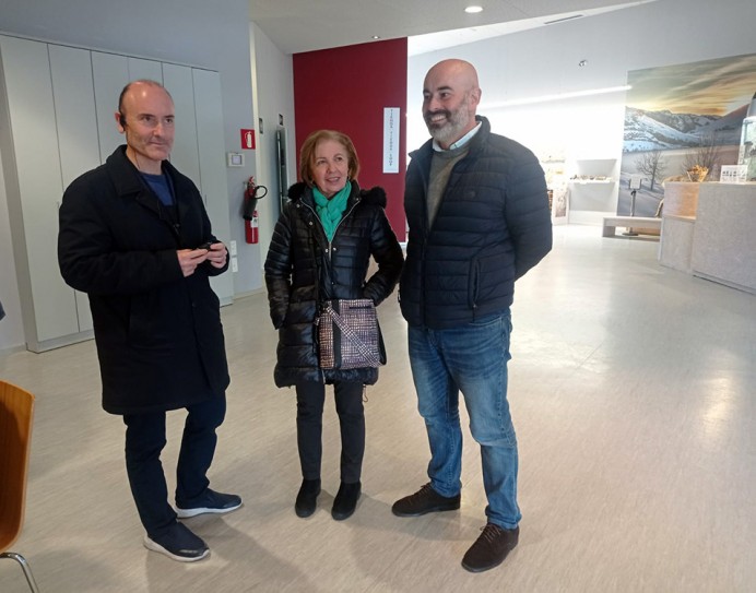 El Centro Tito Bustillo mejora la accesibilidad con un bucle magnético para personas con discapacidad auditiva - Sociedad y Cultura