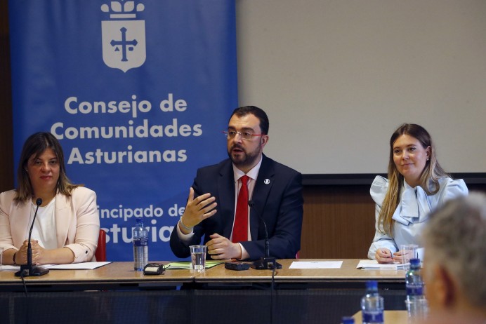 El presidente del Principado, Adrián Barbón, destaca la Asturias que trasciende fronteras en tradición, cultura e identidad - Asturias