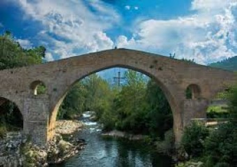 Cangas de Onís, Isla y Ribadesella son los municipios preferidos en agosto - Turismo