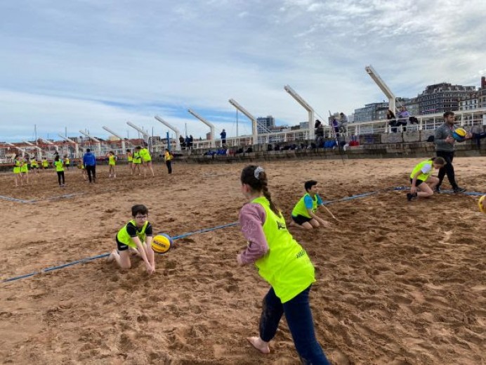 Jornadas de Voley Playa y Torneo Amateur - Deportes