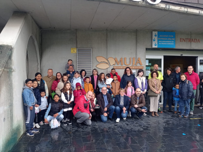 El MUJA incorpora nuevos sistemas para mejorar la accesibilidad de personas con discapacidad auditiva - Concejo de Colunga