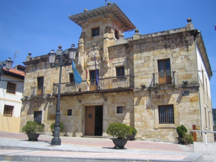 Cultura distingue al Ayuntamiento de Colunga y a Borja González en la segunda edición de los premios del Circuito de Artes Escénicas - Concejo de Colunga