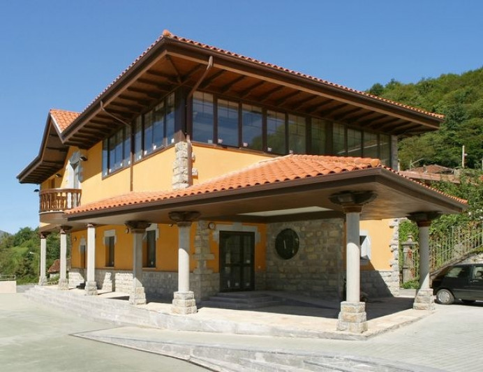 FORO Asturias - Javier Coya: Ponga necesita contar con más personal de servicios múltiples ante la nefasta gestión de la Alcaldesa - Concejo de Ponga