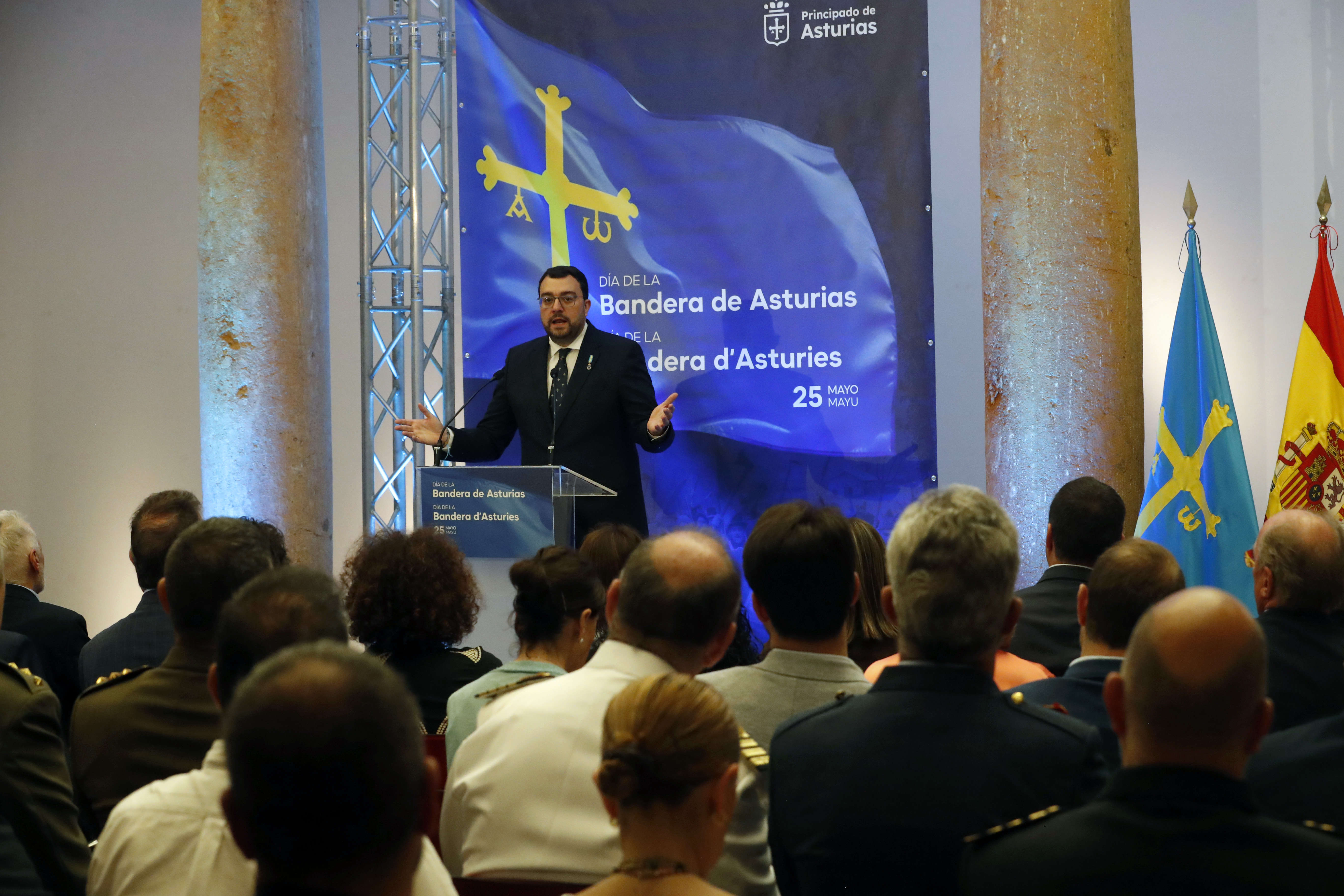 Asturias reivindicó su bandera y su identidad cultural en el acto del 25 de mayo - Sociedad y Cultura