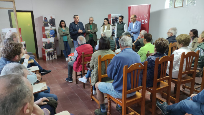 Trevín: El error de renunciar a las Banderas Azules no tiene nombre. No hay ninguna en Llanes porque no las solicitan - Concejo de Llanes