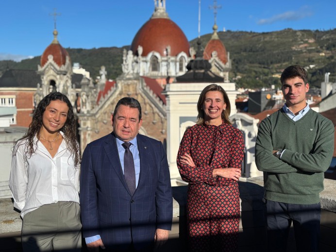La Fundación Caja Rural de Asturias premia la excelencia académica con 300.000 euros en 207 becas para estudiantes - Asturias