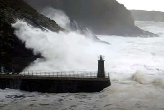 Aviso por fenómenos meteorológicos adversos costeros y de viento en Asturias - Asturias