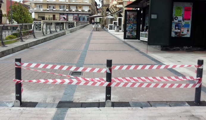 Cortada al tráfico la calle Grande Covián de Colunga - Concejo de Colunga