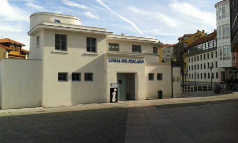 El Ayuntamiento de Llanes abre una bolsa de empleo para auxiliares de Turismo - Ofertas de empleo