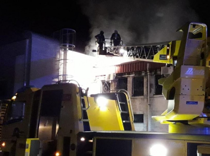 Incendio industrial en Cangas de Onís - Concejo de Cangas de Onís