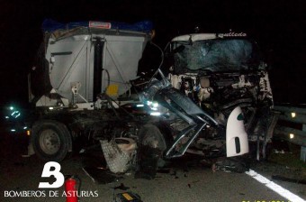 Accidente de tráfico en Villaviciosa - Sucesos