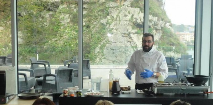 Coctelería con inspiración riosellana en el Centro Tito Bustillo - Concejo de Ribadesella