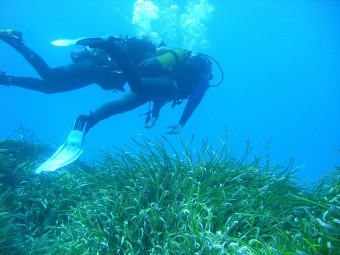 Recuperado el cuerpo del buceador muerto frente al Faro de Lastres - Concejo de Colunga