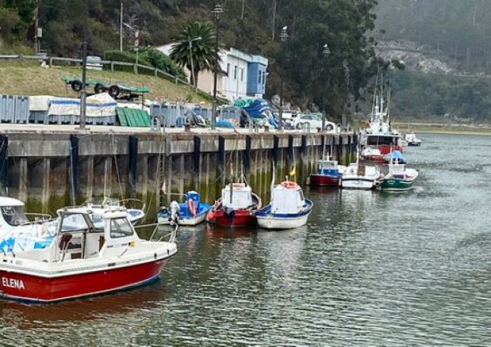 El Principado saca a licitación por casi 130.000 euros la instalación de tres grúas hidráulicas en los puertos de Tapia, LArena y Bustio - Concejo de Ribadedeva