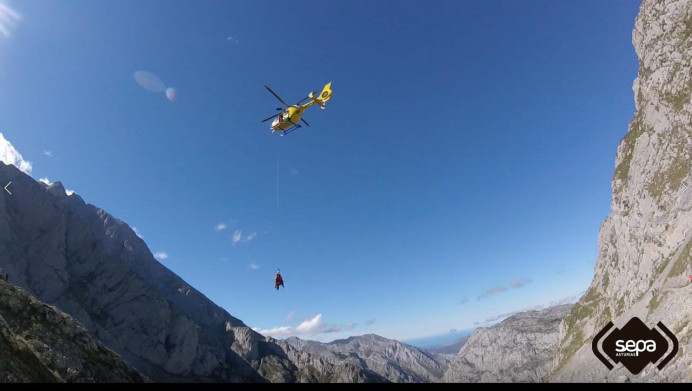 Rescate de montaña en el camino de Urriellu a Pandébano - Concejo de Cabrales