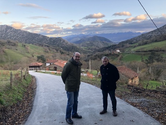 Ejecutadas obras de acondicionamiento de accesos en varias localidades de Parres - Concejo de Parres
