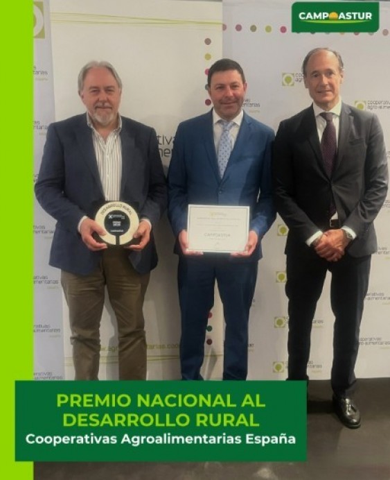 Campoastur recibe el Premio al Desarrollo Rural 2025 por su modelo cooperativo sostenible - Asturias