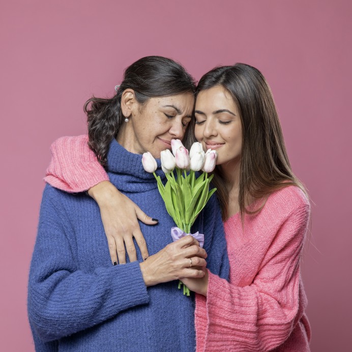 Cangas de Onís impulsa el comercio local con una campaña especial por el Día de la Madre - Concejo de Cangas de Onís