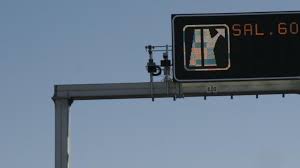 Entran en funcionamiento las cámaras que controlan los cinturones y los móviles - Asturias