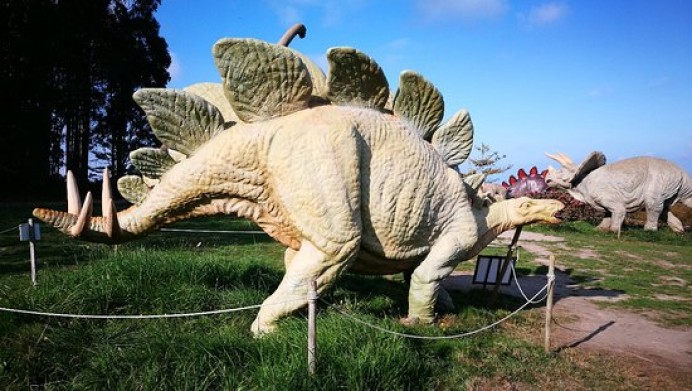 Carnaval en el Museo del Jurásico de Asturias - Concejo de Colunga