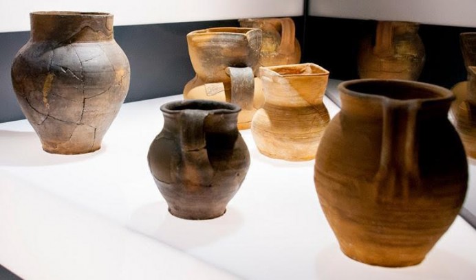 Alfarería y decoración medieval en un taller para niños en el Centro del Prerrománico Asturiano - Sociedad y Cultura