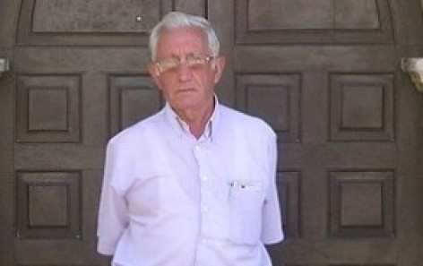 Poemas recientes del poeta de La Riera César Carús - Concejo de Colunga