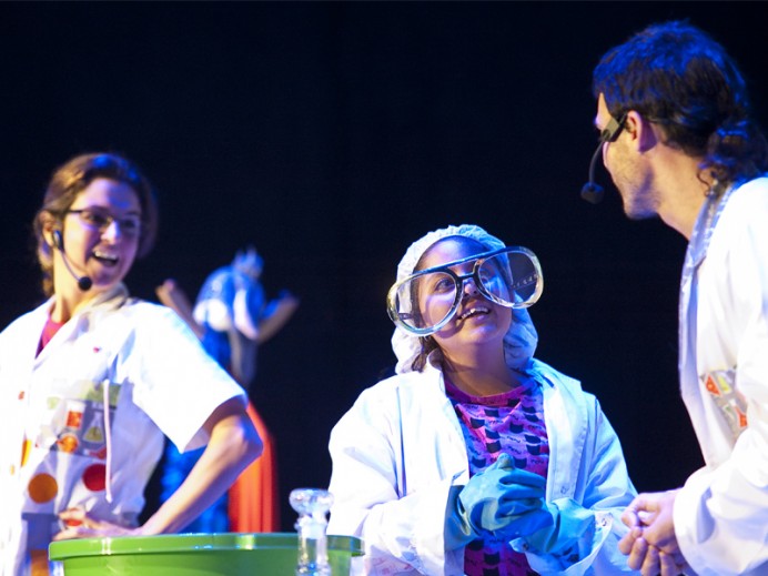 Ciencia con humor este sábado en el MUJA y el Centro Tito Bustillo - Concejo de Colunga