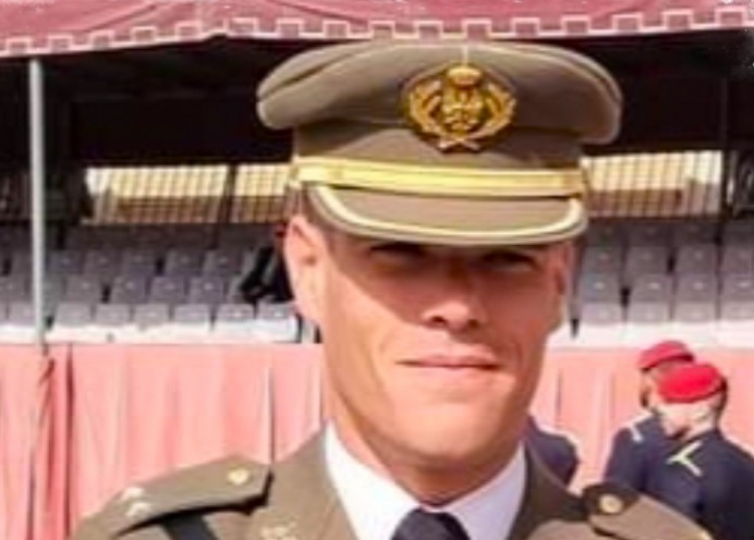 Omar Pardo: Militares colungueses para el Siglo XXI - Concejo de Colunga