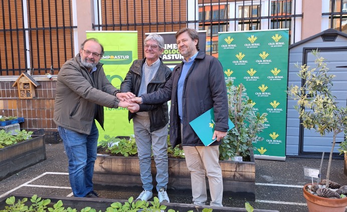 Firma de convenio de colaboración por la Red de huertos ecológicos escolares de Asturias - Asturias