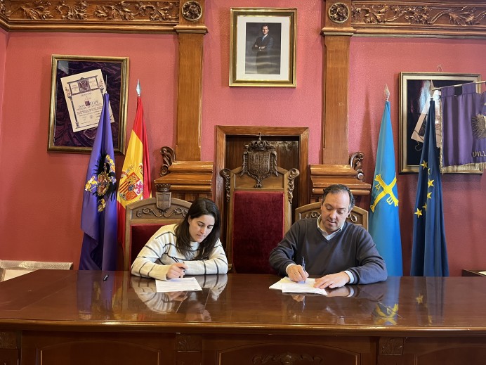 El Ayuntamiento de Villaviciosa firma convenio con la Asociación de Festejos de Candanal para el uso del local social - Concejo de Villaviciosa
