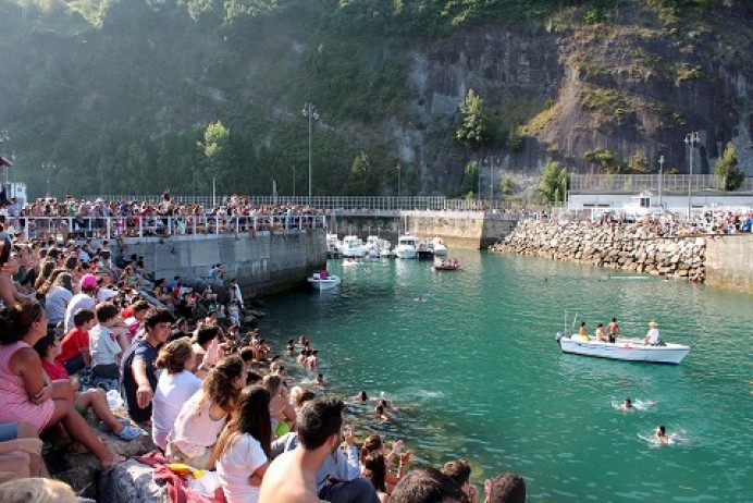 Vídeo de la cucaña 2016 - Concejo de Colunga