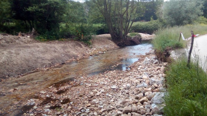 Destrozan el entorno de Cuevas del Mar en Llanes - Concejo de Llanes