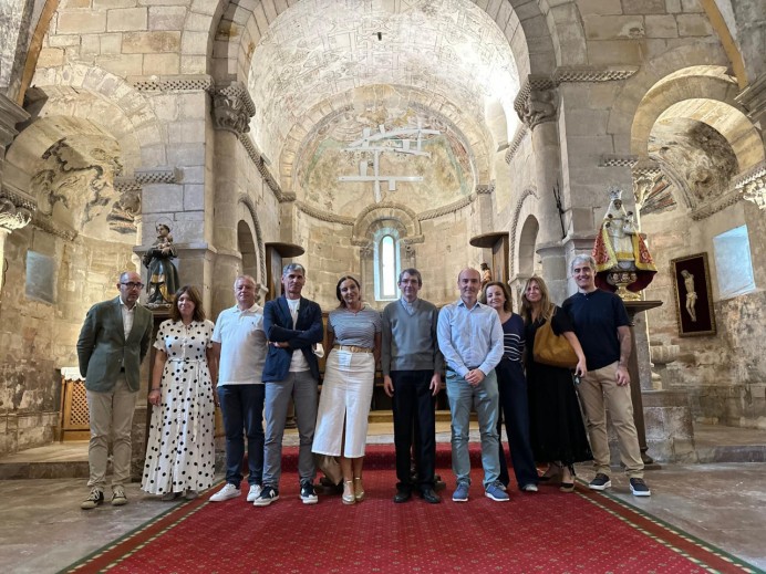 Cultura finaliza conservación en la Iglesia del Monasterio de Villanueva, Cangas de Onís - Concejo de Cangas de Onís