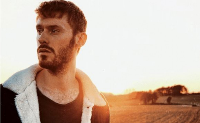 David Nevory, cantautor alemán de indie-folk publica su álbum Seagazing con Asturias como fuente de inspiración  - Sociedad y Cultura