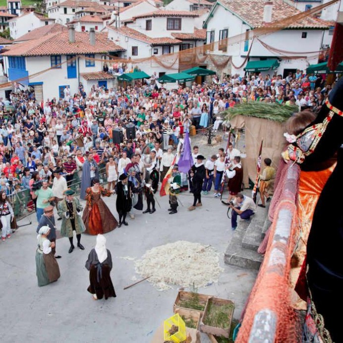 Villaviciosa celebra una nueva edición del Primer desembarco de Carlos V en Tazones - Concejo de Villaviciosa