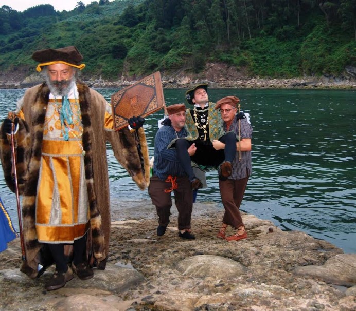 Tazones y Villaviciosa recrean este fin de semana el Desembarco de Carlos V - Concejo de Villaviciosa