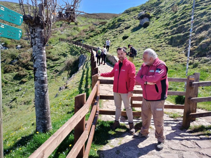 El Principado impulsa la mejora de infraestructuras en el área de influencia de los Picos de Europa con cerca de 400.000 euros - Picos de Europa