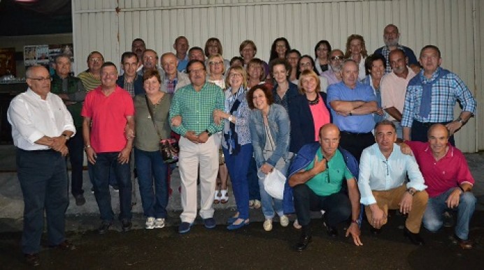 Segundo encuentro de los antiguos alumnos de la primera promoción del Instituto de Infiesto - Concejo de Piloña