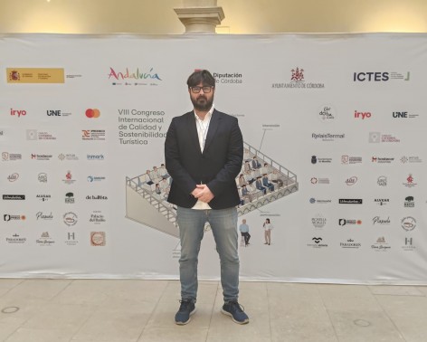 El alcalde de Llanes, Enrique Riestra, participa en el VIII Congreso Internacional de Calidad y Sostenibilidad Turística en Córdoba - Concejo de Llanes